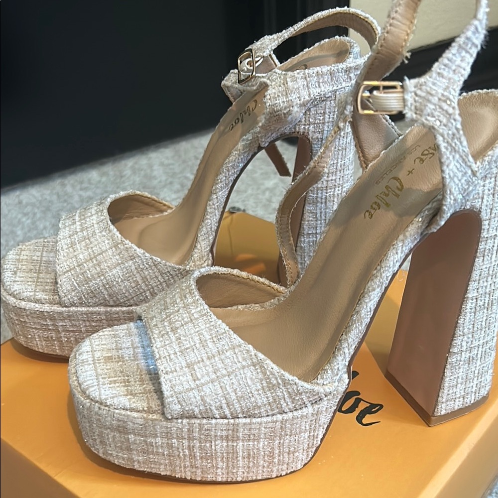Chase + Chloe Cream Platform Sandals with T-Strap